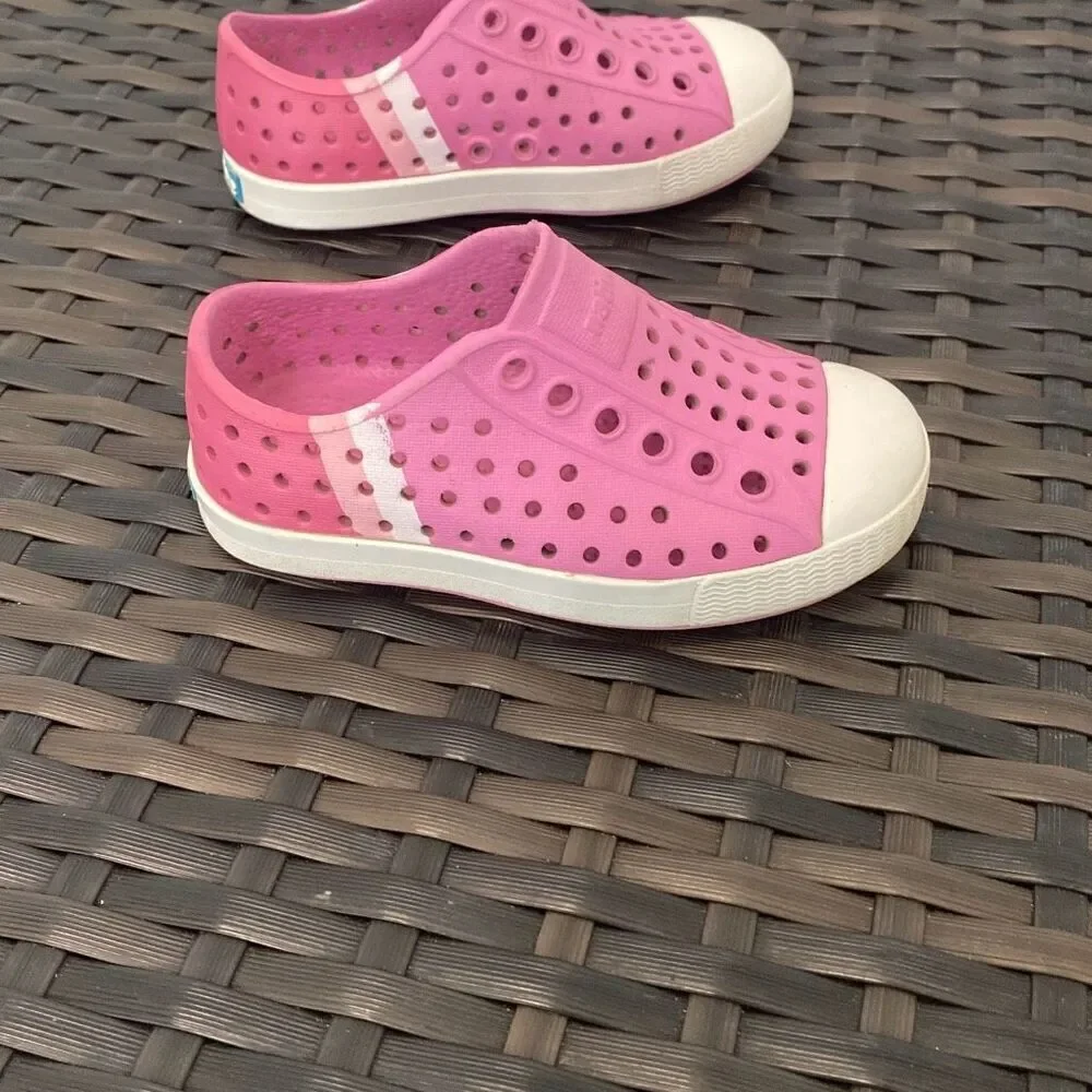 Native Jeffersons shoes kids size 6
